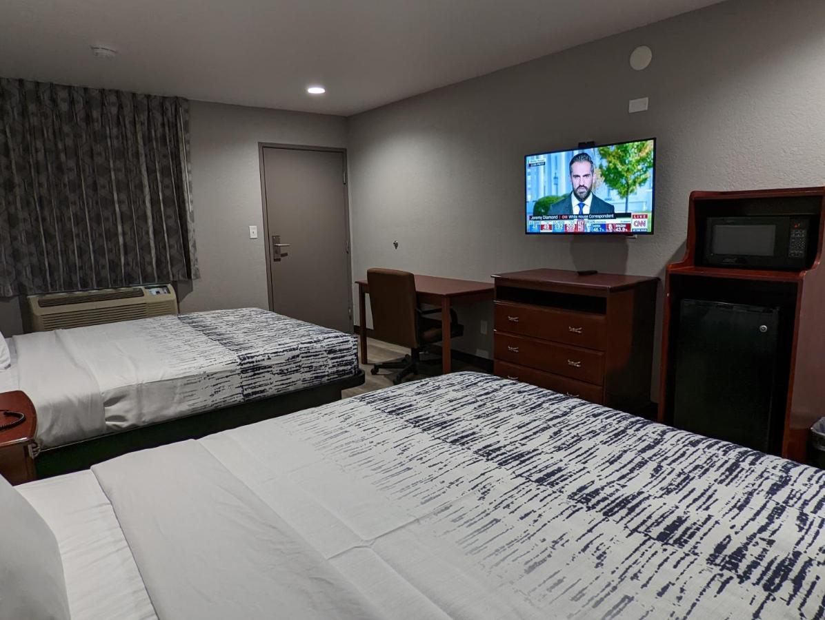 Okc Hotel โอคลาโฮมาซิตี้ ภายนอก รูปภาพ