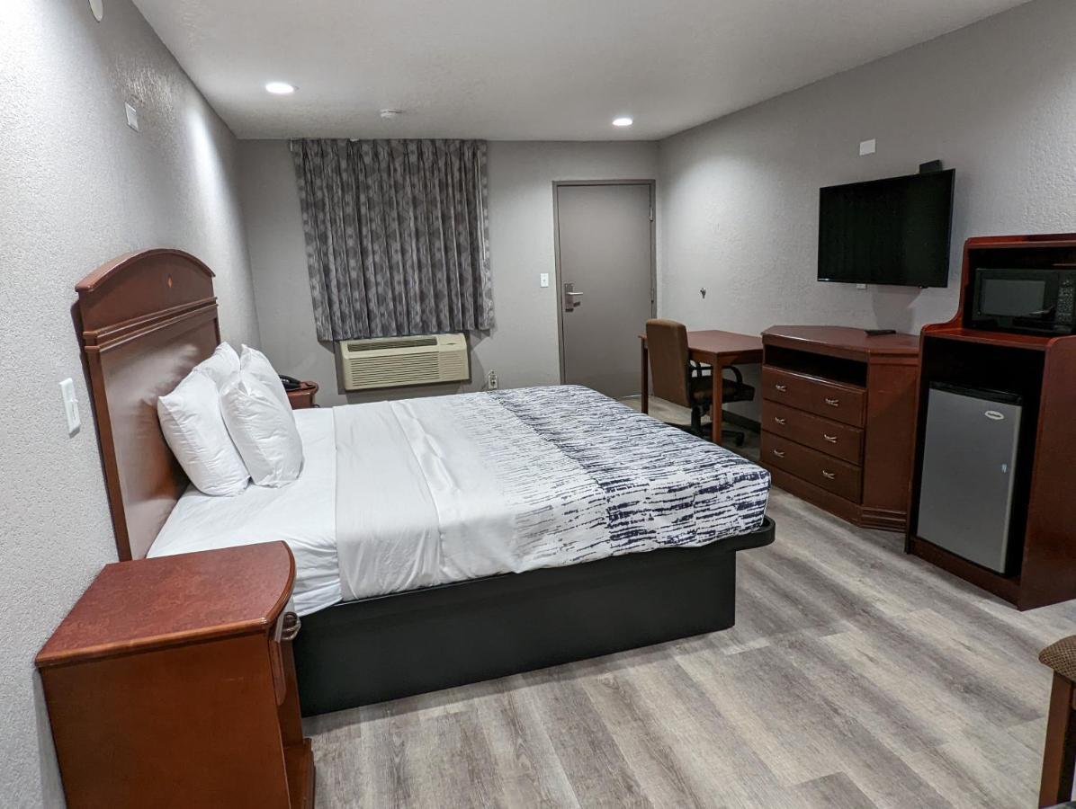 Okc Hotel โอคลาโฮมาซิตี้ ภายนอก รูปภาพ